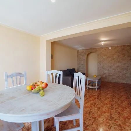 Benicuco 24 - Plusholidays كاليبي